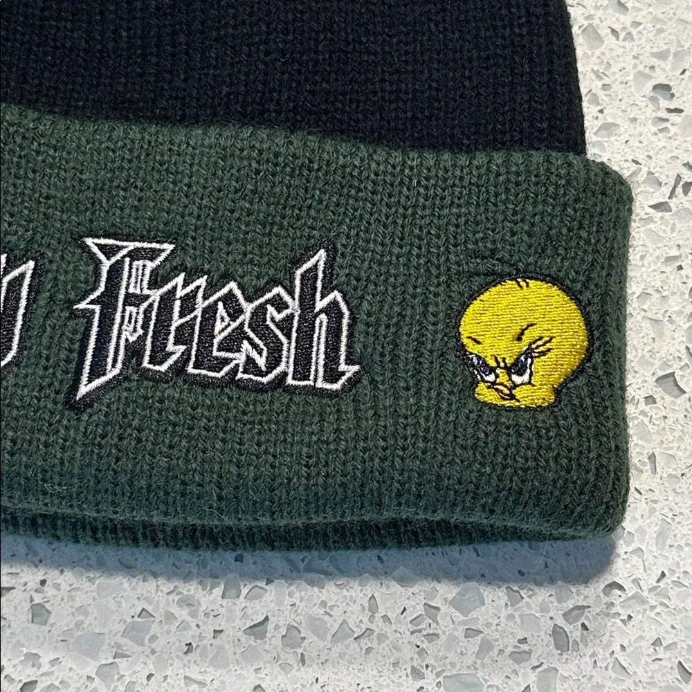 Teddy Fresh X Looney Tunes Beanie in Black/Green